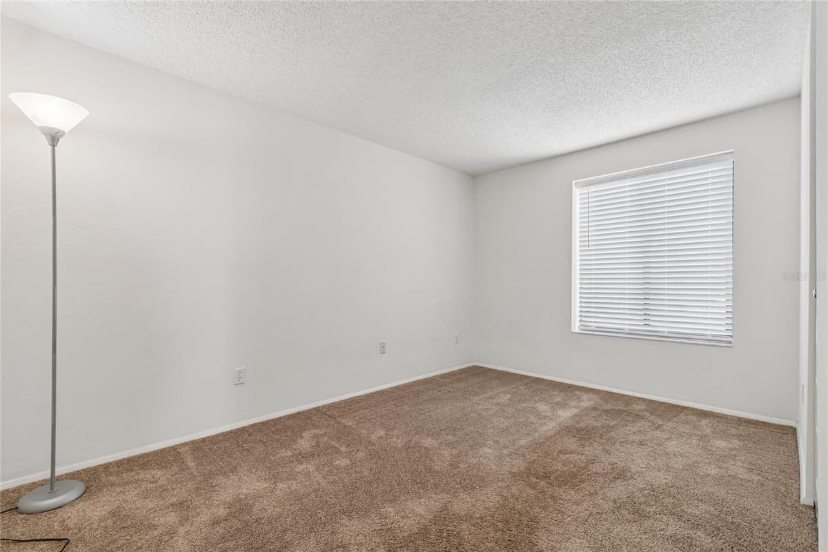 10305 TURKEY OAK DRIVE — photo 10 of 27