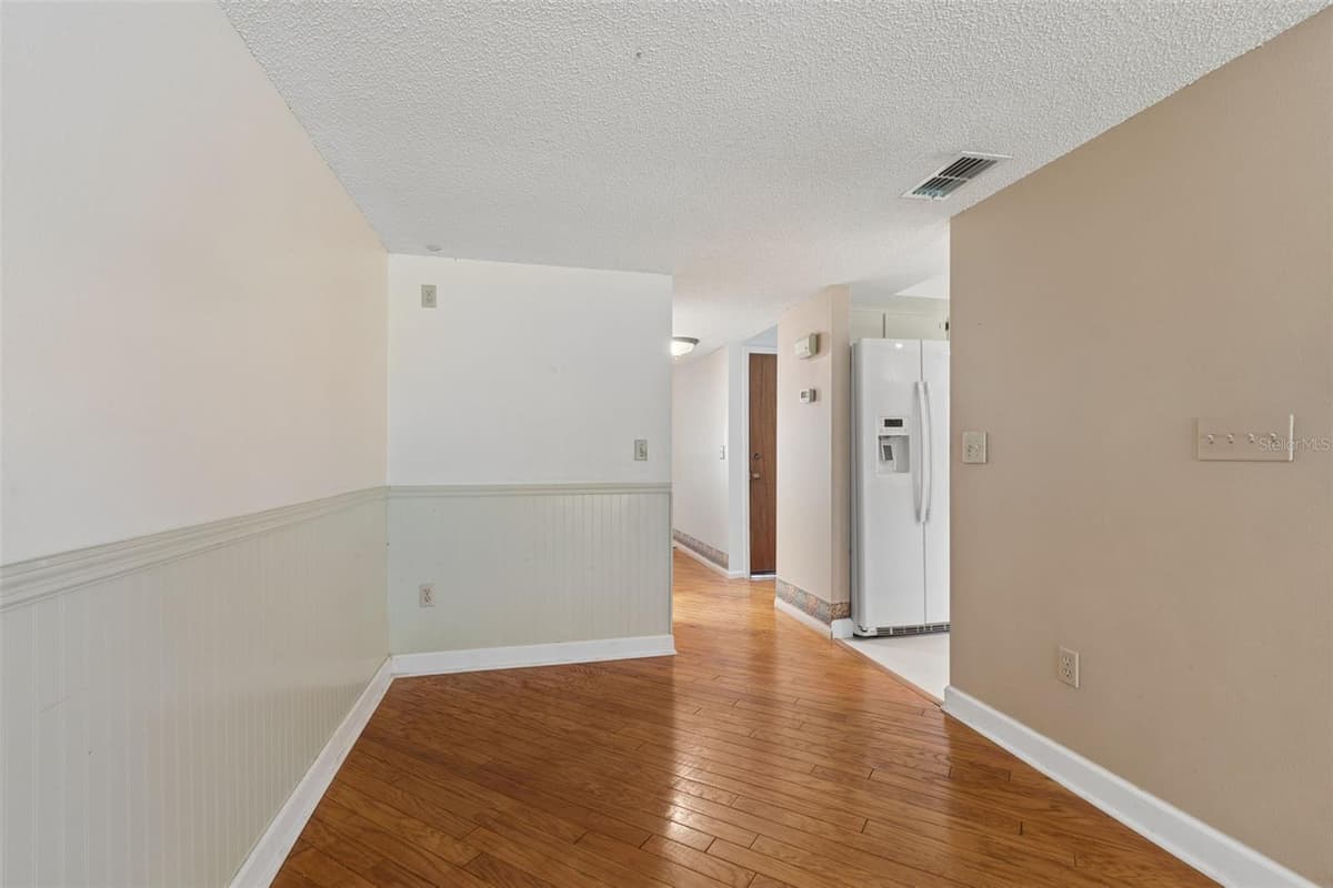 609 GREEN VALLEY ROAD — photo 16 of 75