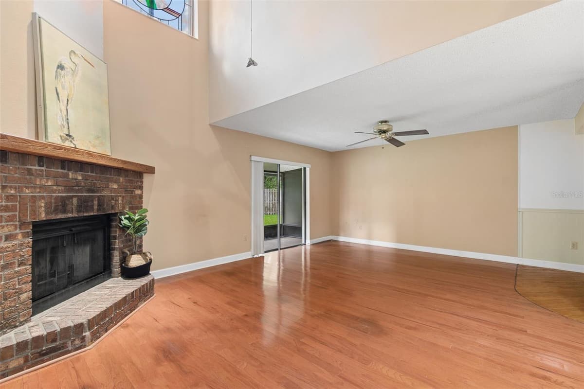 609 GREEN VALLEY ROAD — photo 10 of 75