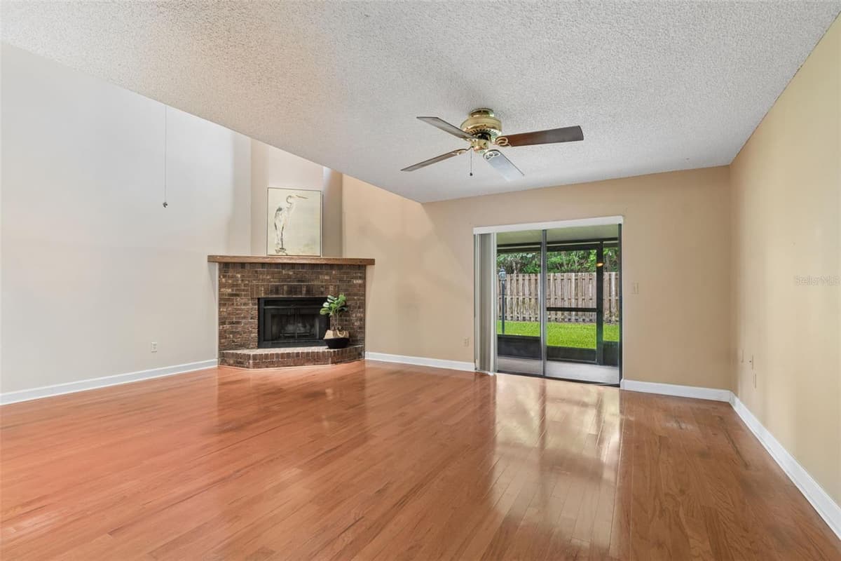 609 GREEN VALLEY ROAD — photo 9 of 75
