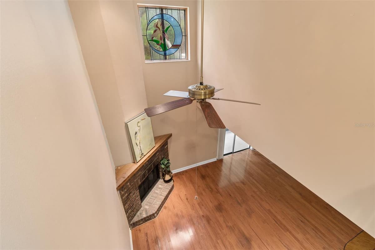 609 GREEN VALLEY ROAD — photo 34 of 75