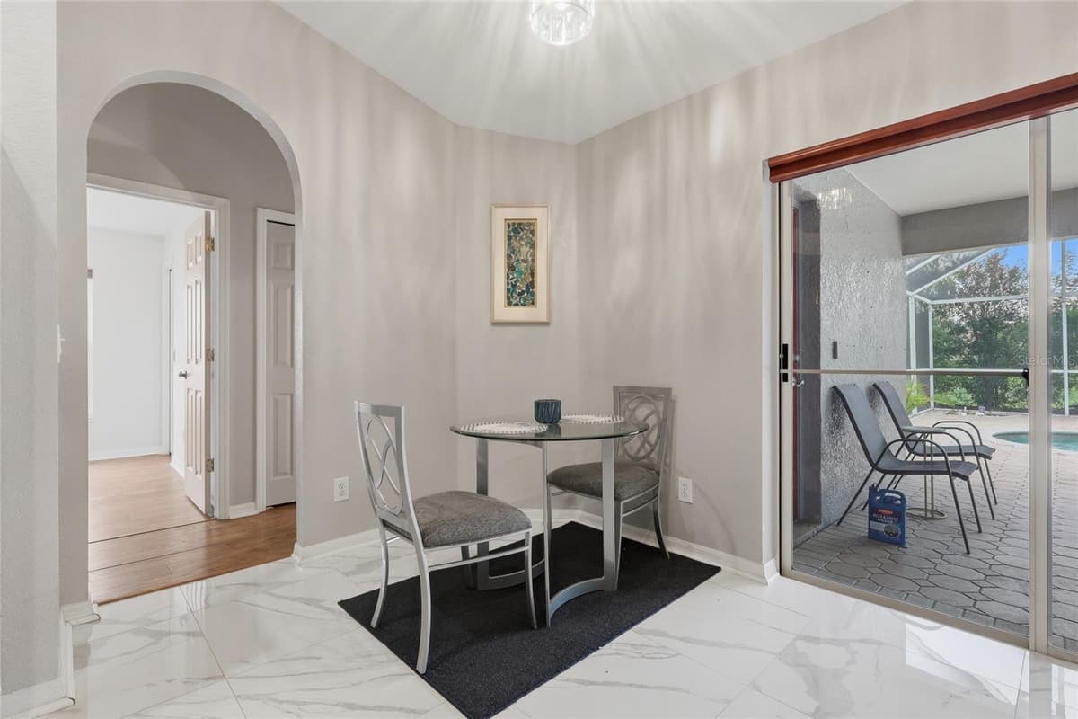 2208 KATANA PLACE — photo 15 of 39