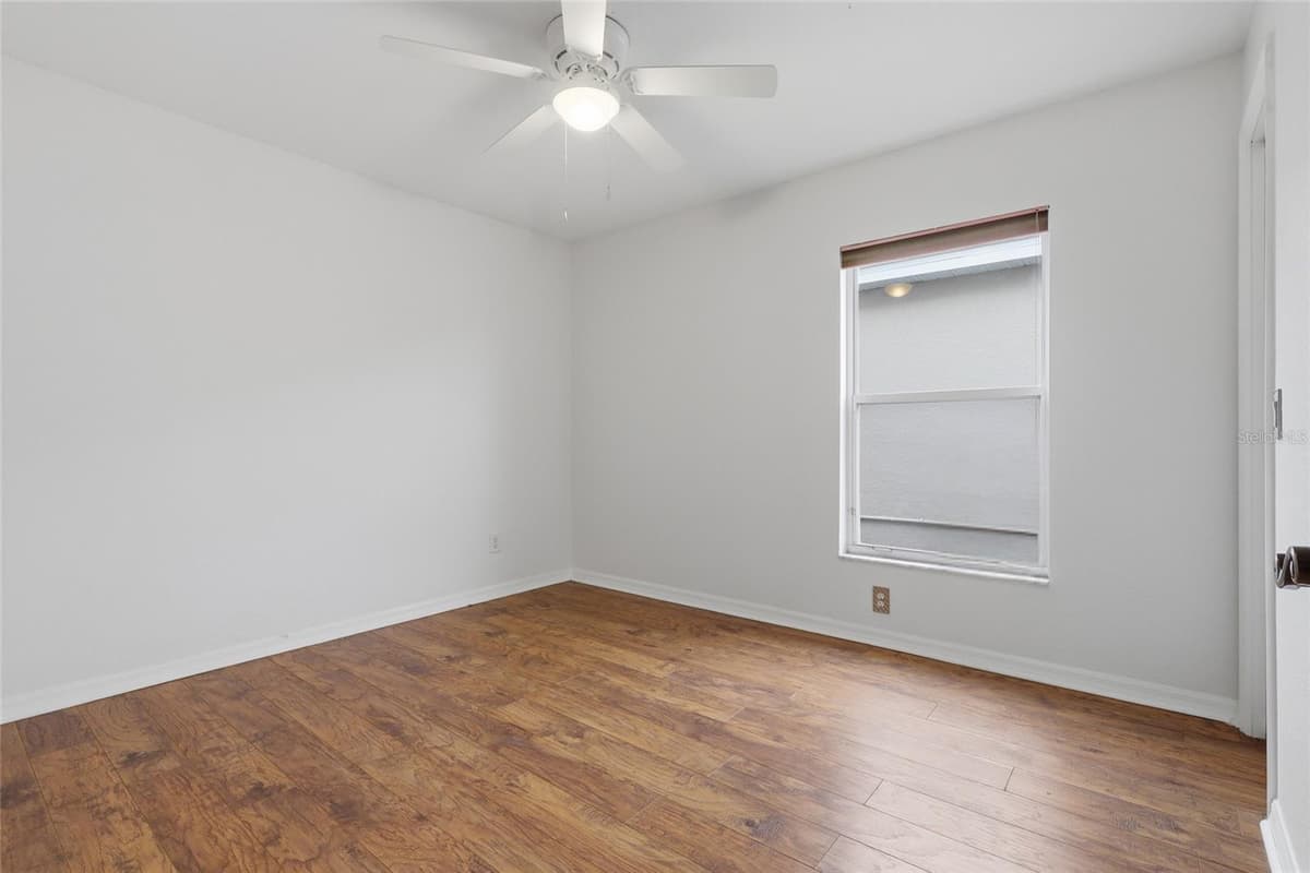 2208 KATANA PLACE — photo 10 of 39