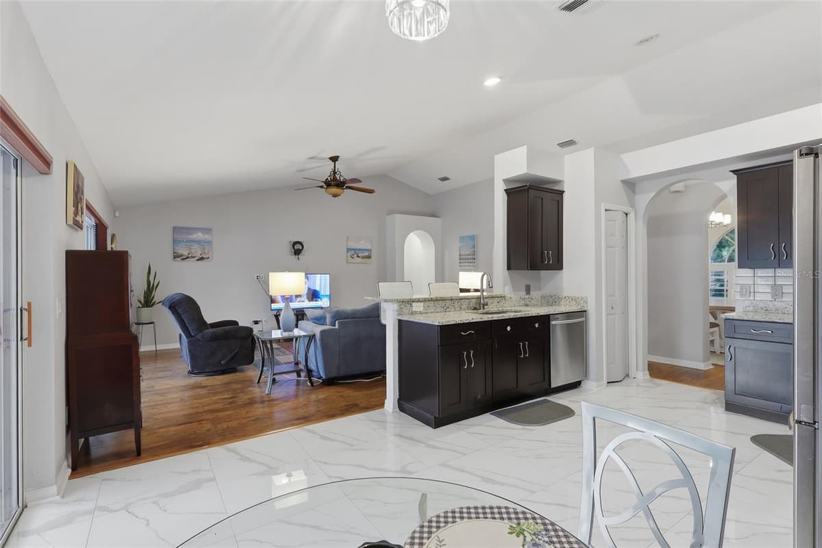 2208 KATANA PLACE — photo 18 of 39