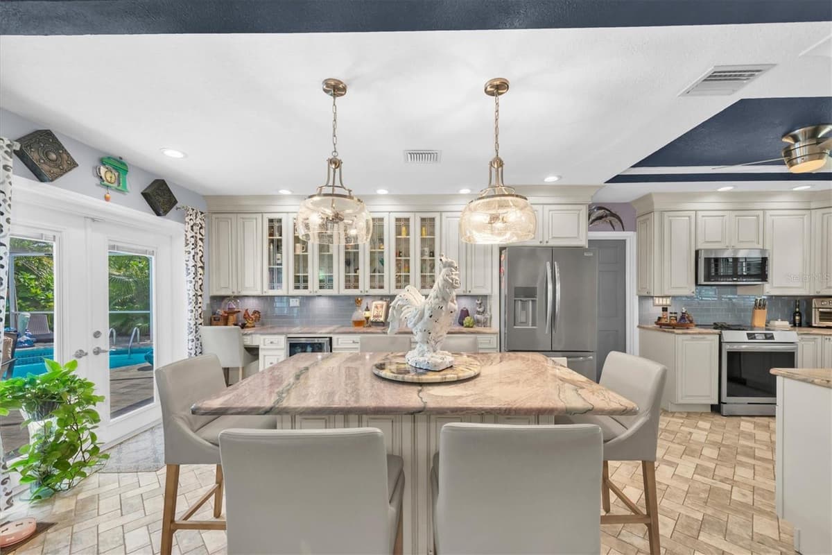 37 SOUTHWIND DRIVE — photo 14 of 72