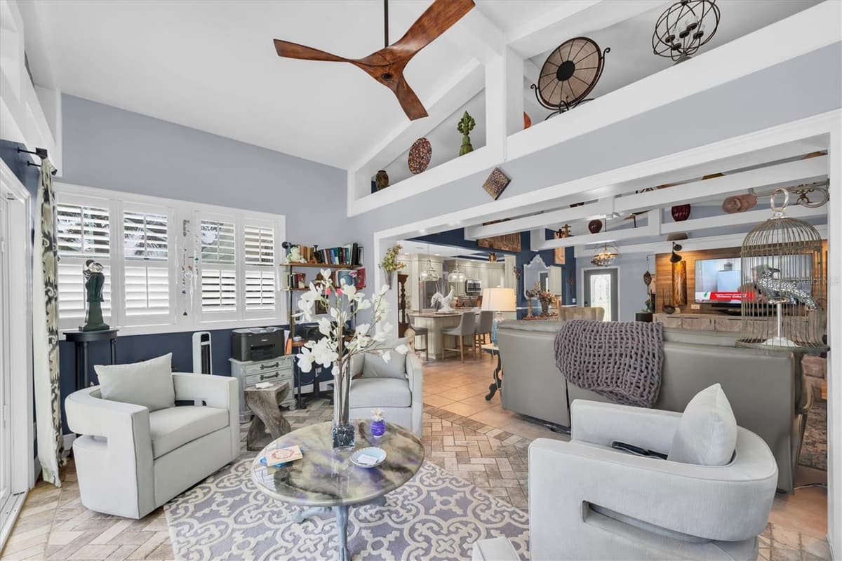 37 SOUTHWIND DRIVE — photo 9 of 72