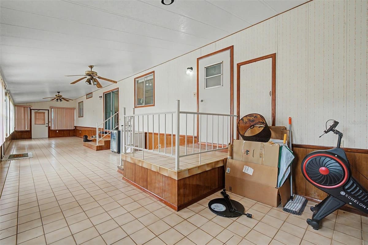 906 WHATLEY COURT — photo 41 of 54