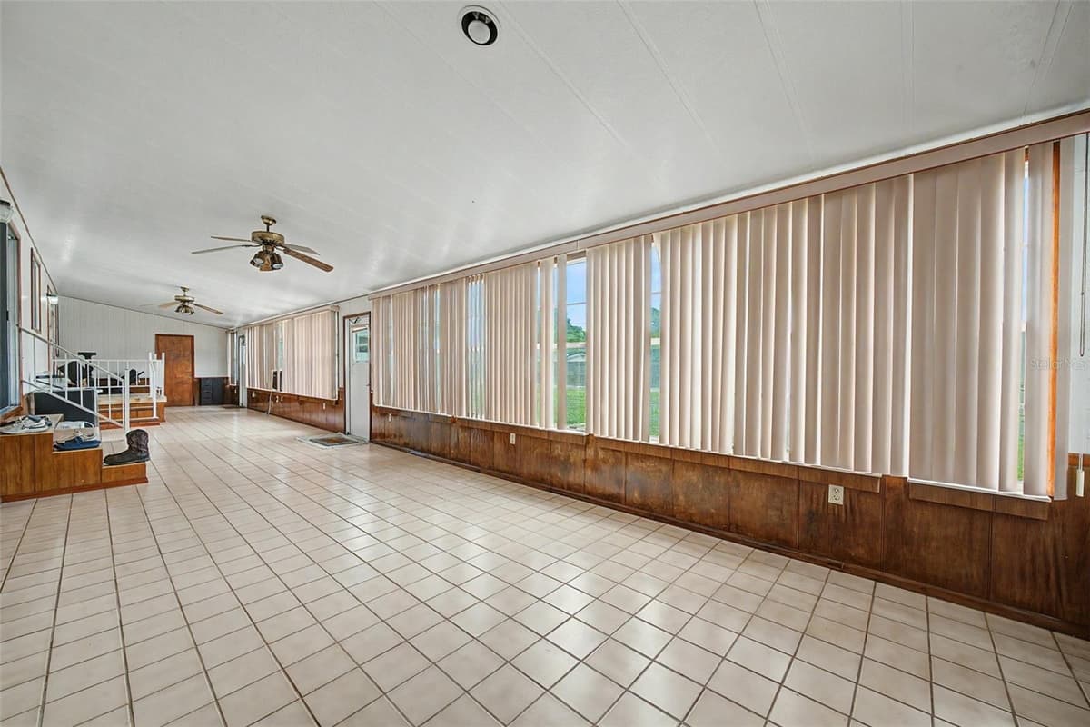 906 WHATLEY COURT — photo 40 of 54