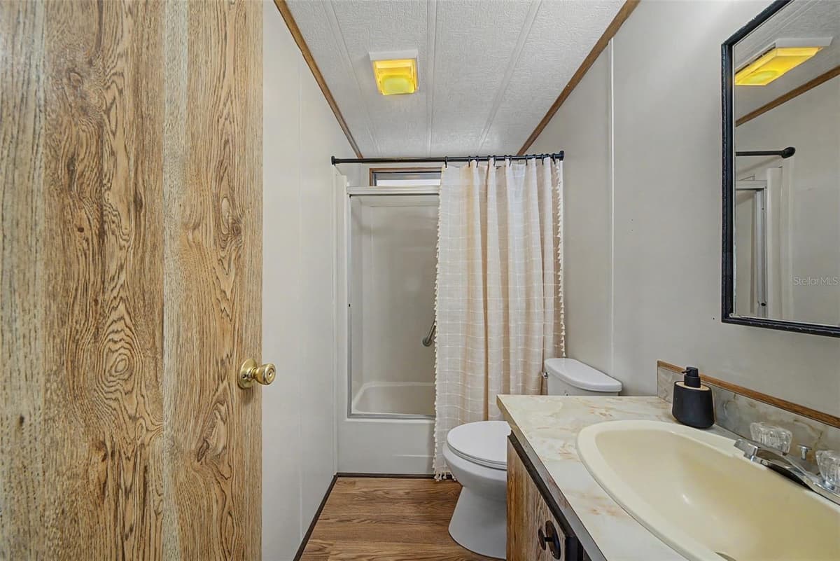 906 WHATLEY COURT — photo 28 of 54