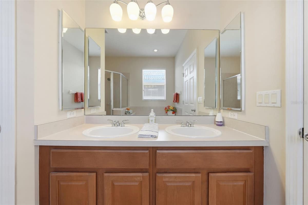 9076 SAINT ANDREWS WAY — photo 33 of 52