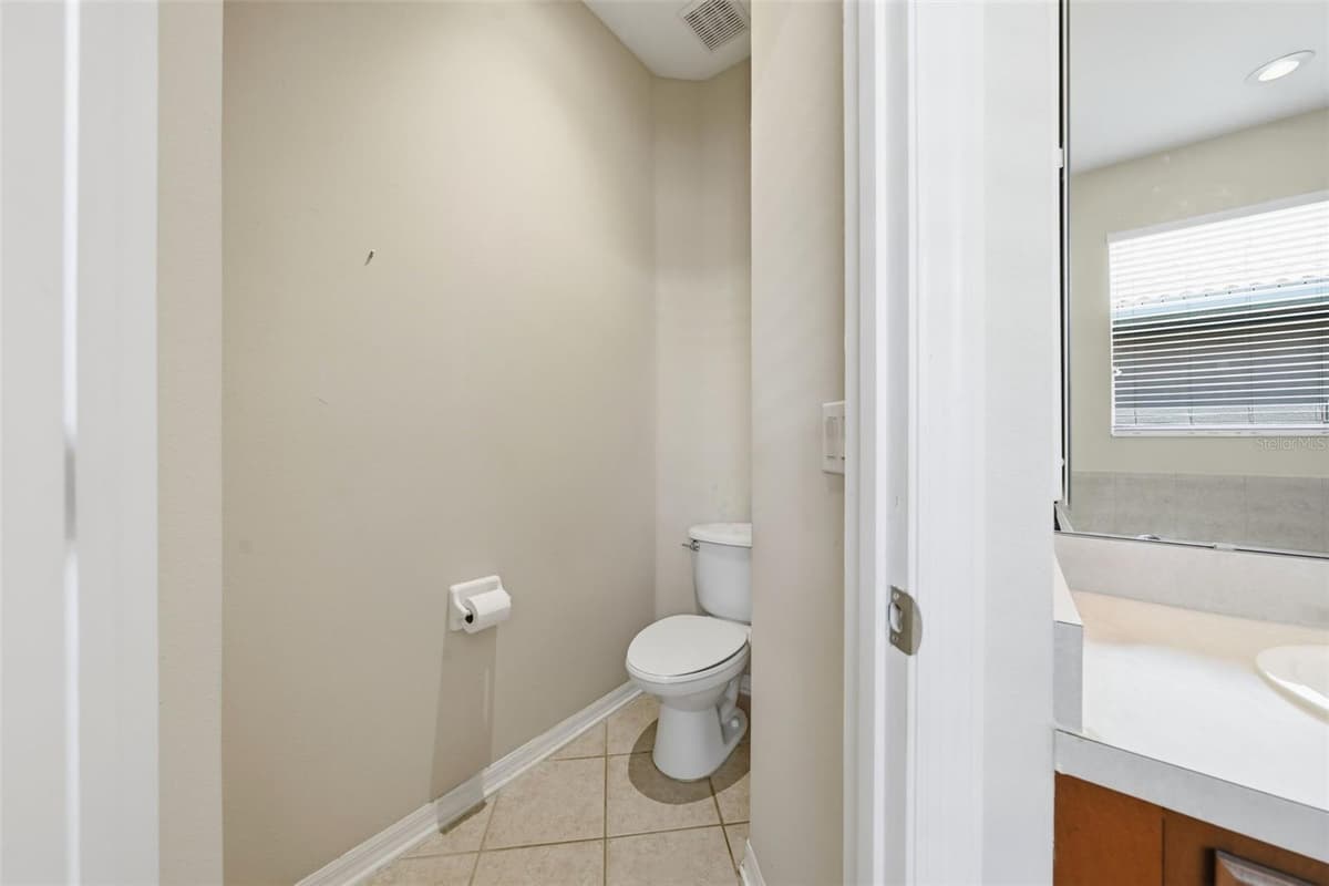 9076 SAINT ANDREWS WAY — photo 36 of 52