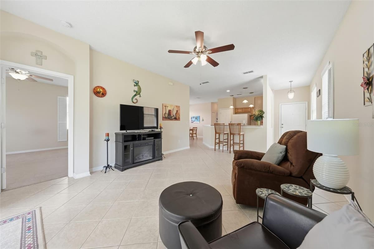 9076 SAINT ANDREWS WAY — photo 11 of 52