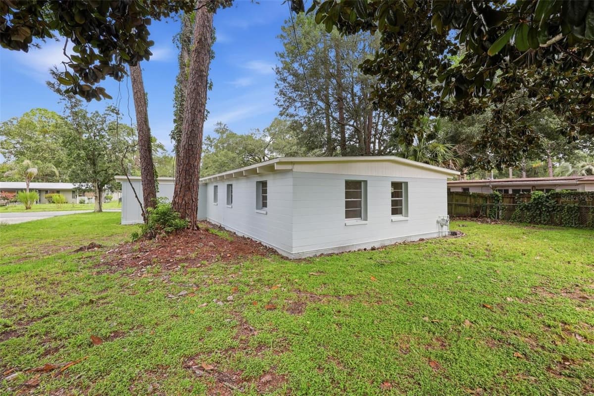 2832 11TH TERRACE — photo 50 of 51