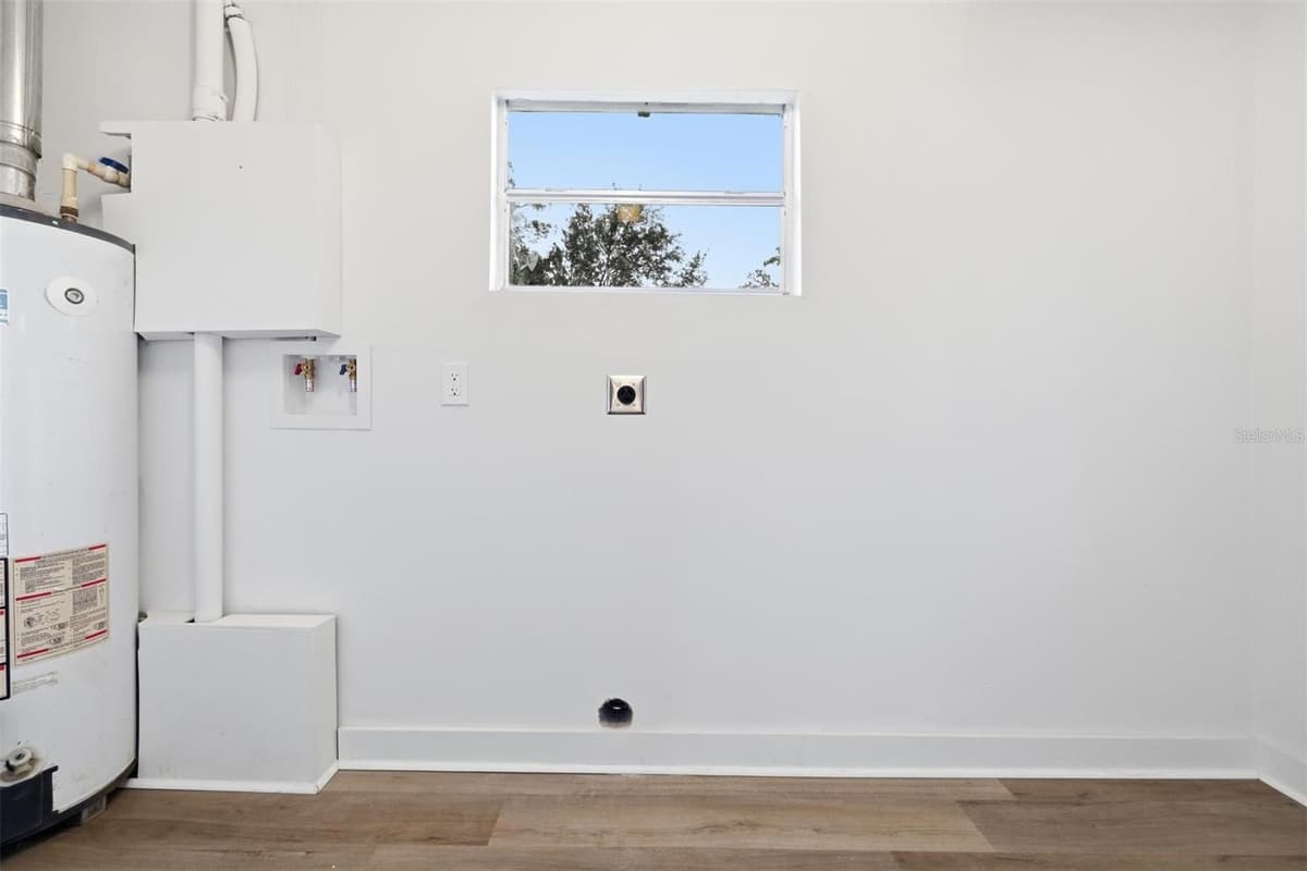 2832 11TH TERRACE — photo 45 of 51