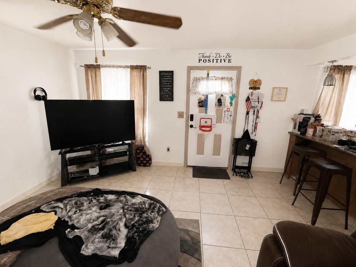 7507 CARACAS STREET — photo 5 of 16