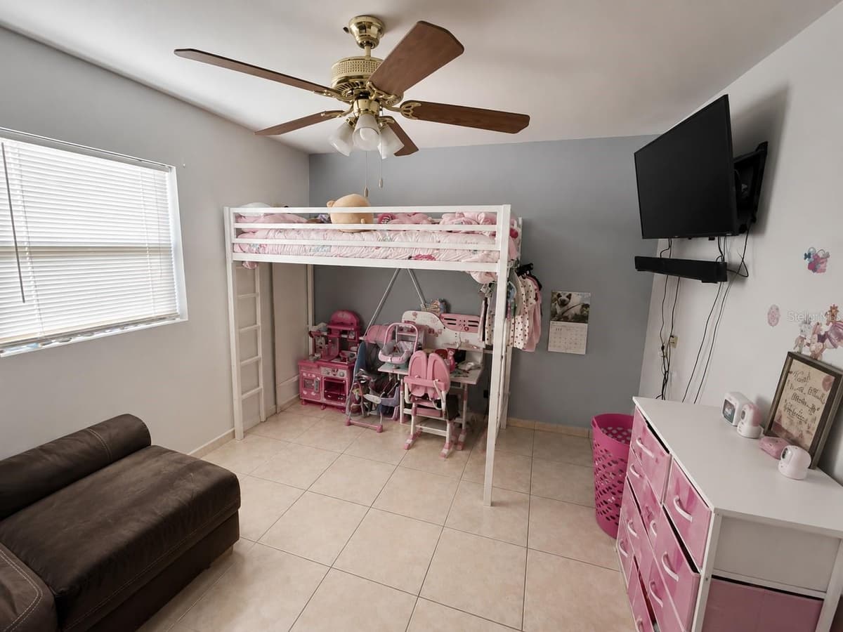 7507 CARACAS STREET — photo 13 of 16