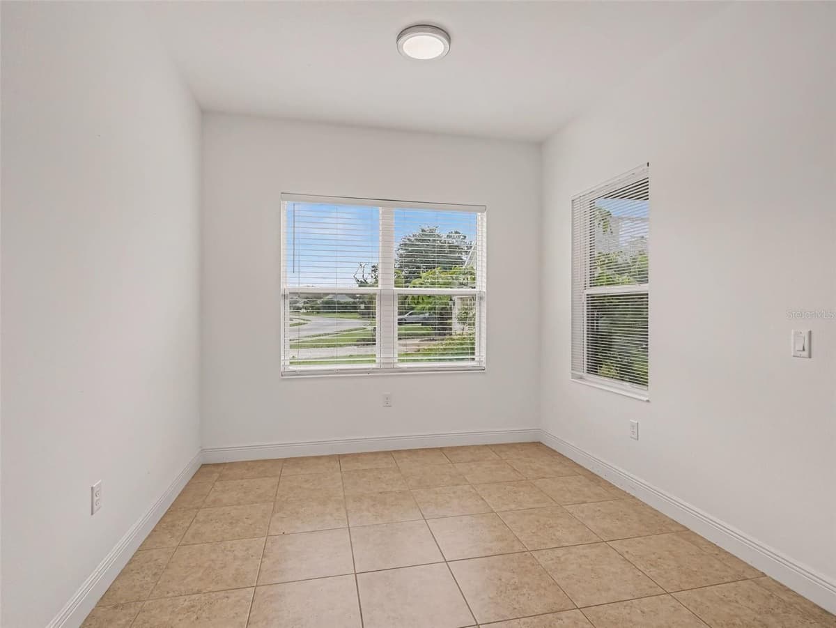 7521 RIDGELAKE CIRCLE — photo 11 of 29
