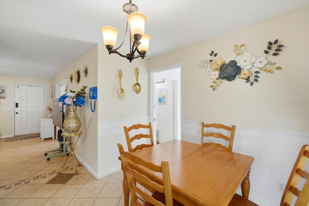 156 MANSEAU DRIVE — photo 21 of 46