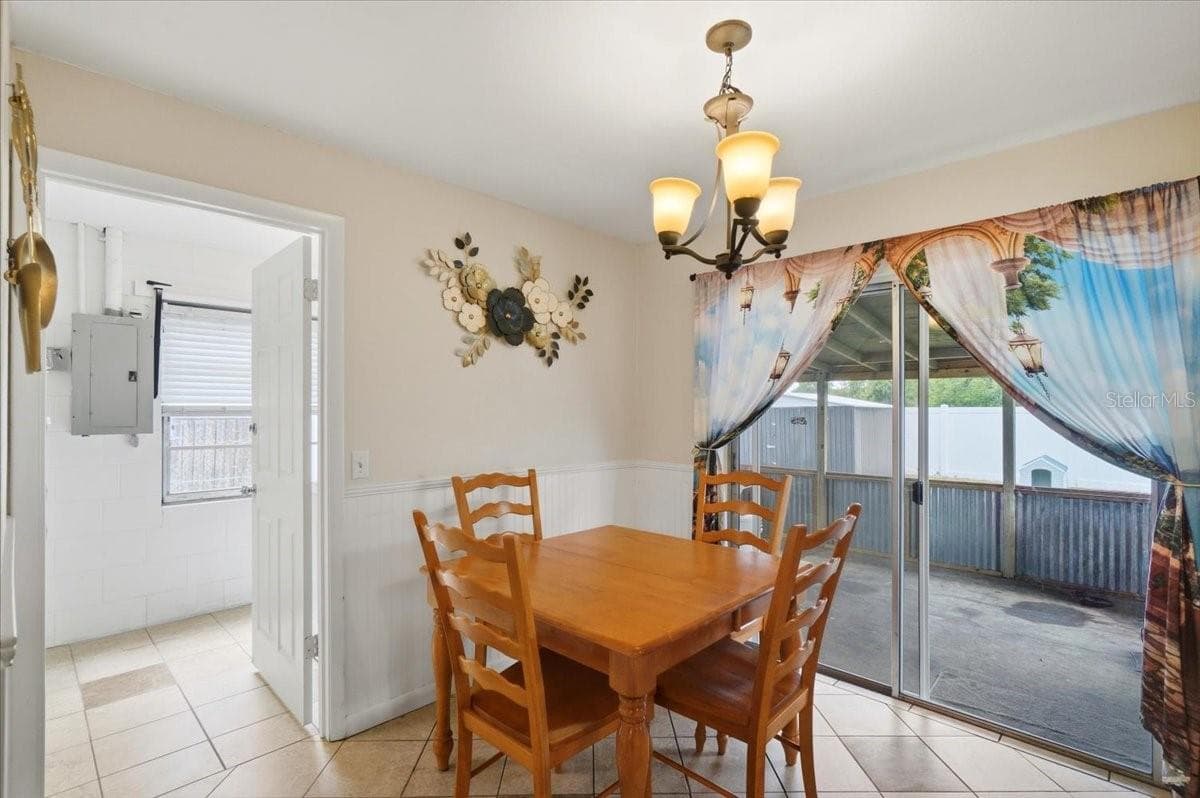 156 MANSEAU DRIVE — photo 20 of 46