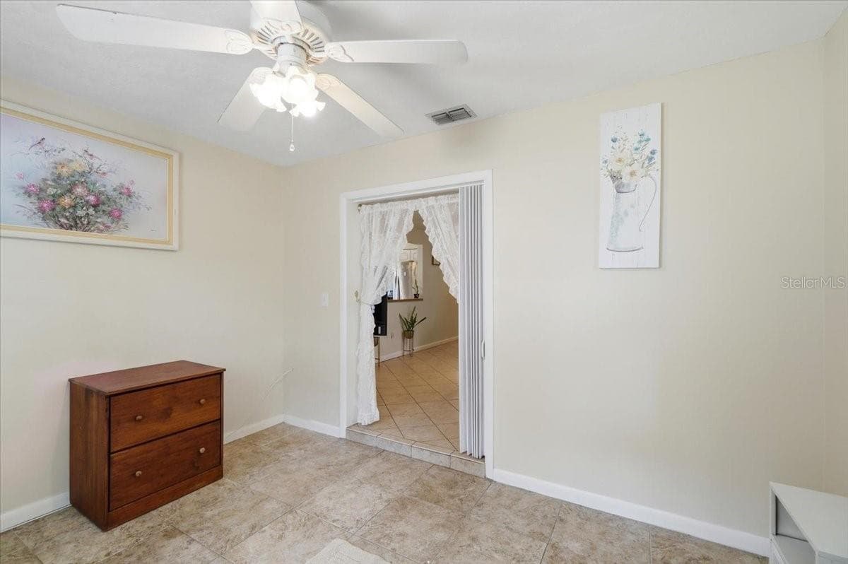 156 MANSEAU DRIVE — photo 36 of 46