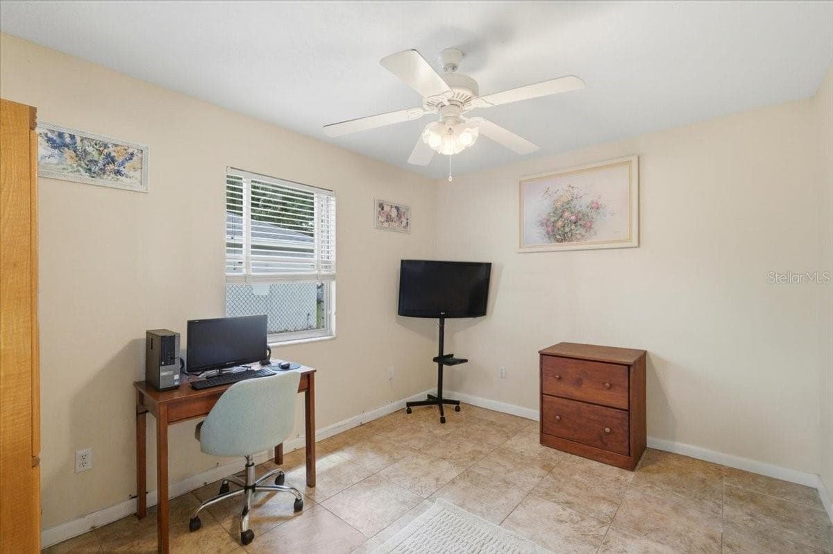 156 MANSEAU DRIVE — photo 34 of 46