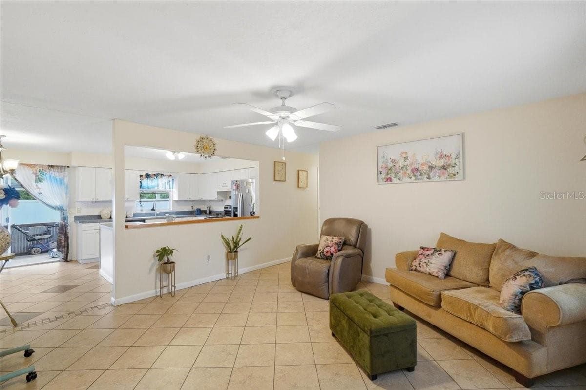 156 MANSEAU DRIVE — photo 11 of 46