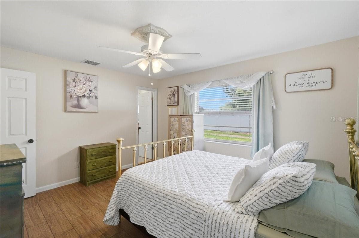 156 MANSEAU DRIVE — photo 22 of 46
