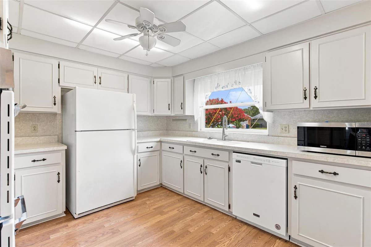 1631 CANAL COURT — photo 7 of 44