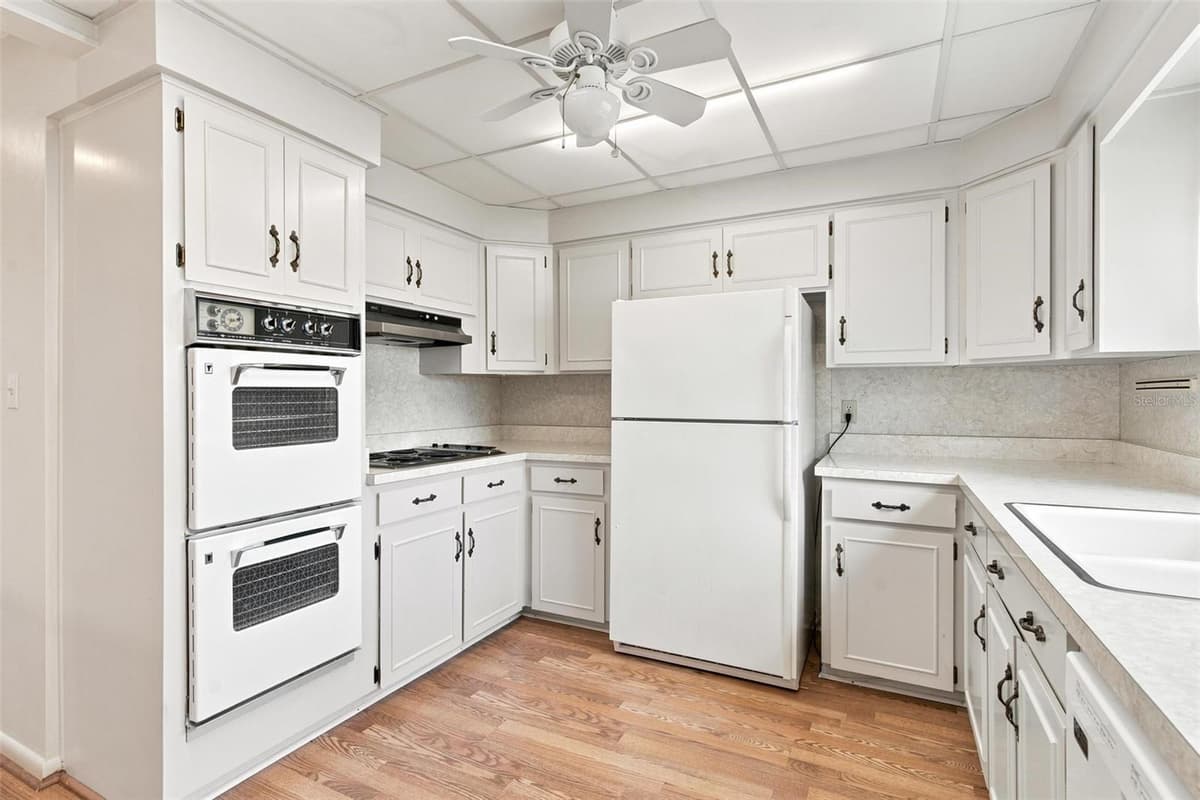 1631 CANAL COURT — photo 5 of 44