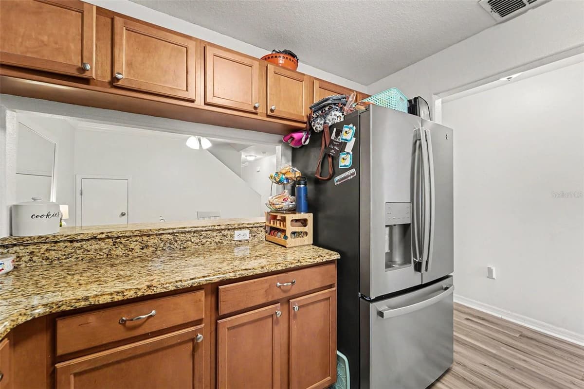 6255 TIMBERLY LN — photo 13 of 28