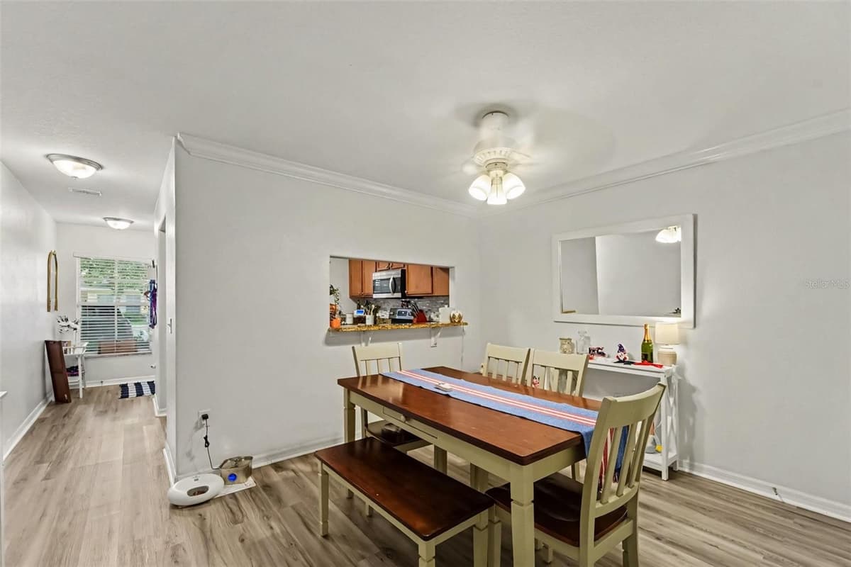 6255 TIMBERLY LN — photo 10 of 28