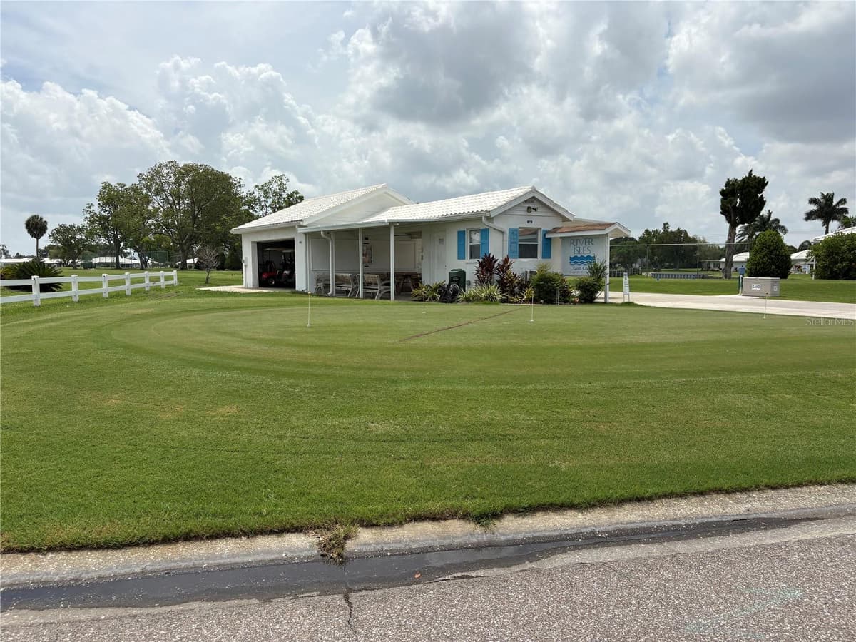 1612 ELMWOOD DRIVE — photo 39 of 44