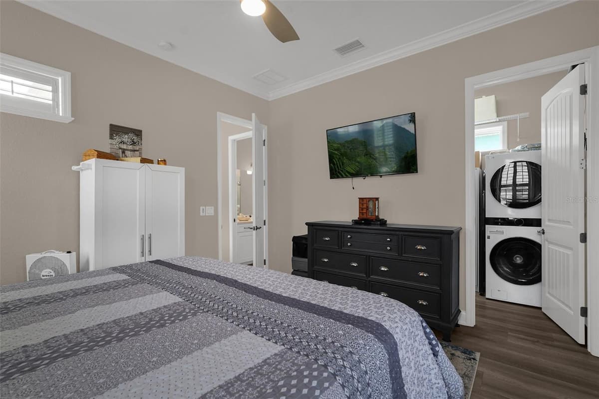 3261 FISH HAWK DRIVE — photo 12 of 43