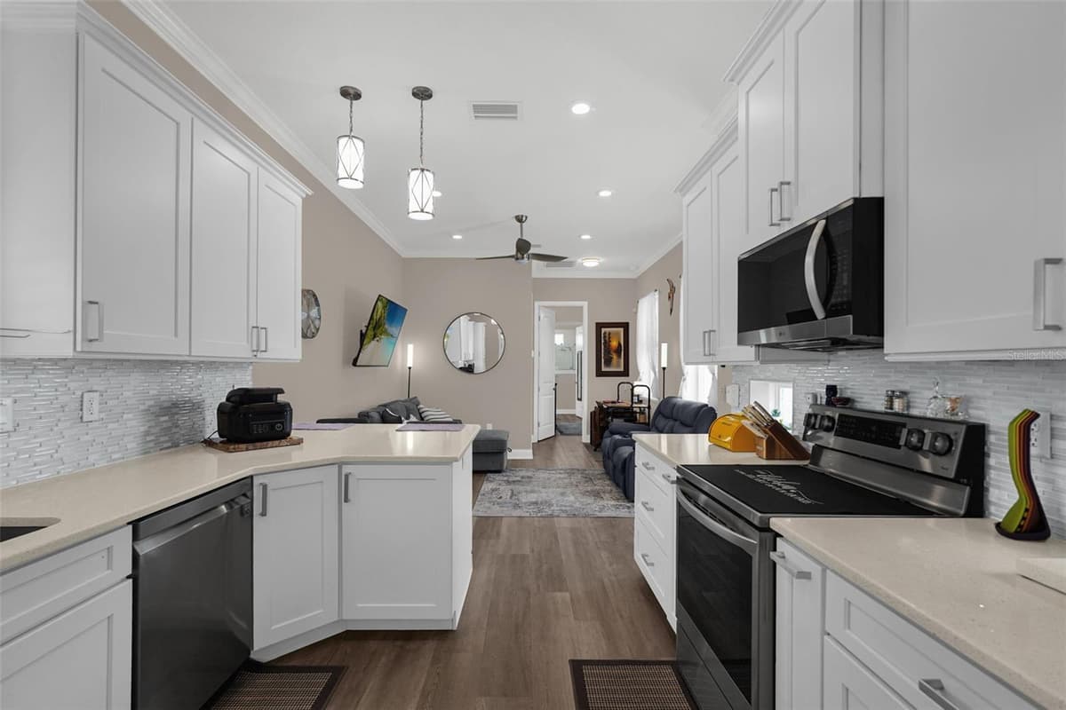 3261 FISH HAWK DRIVE — photo 5 of 43