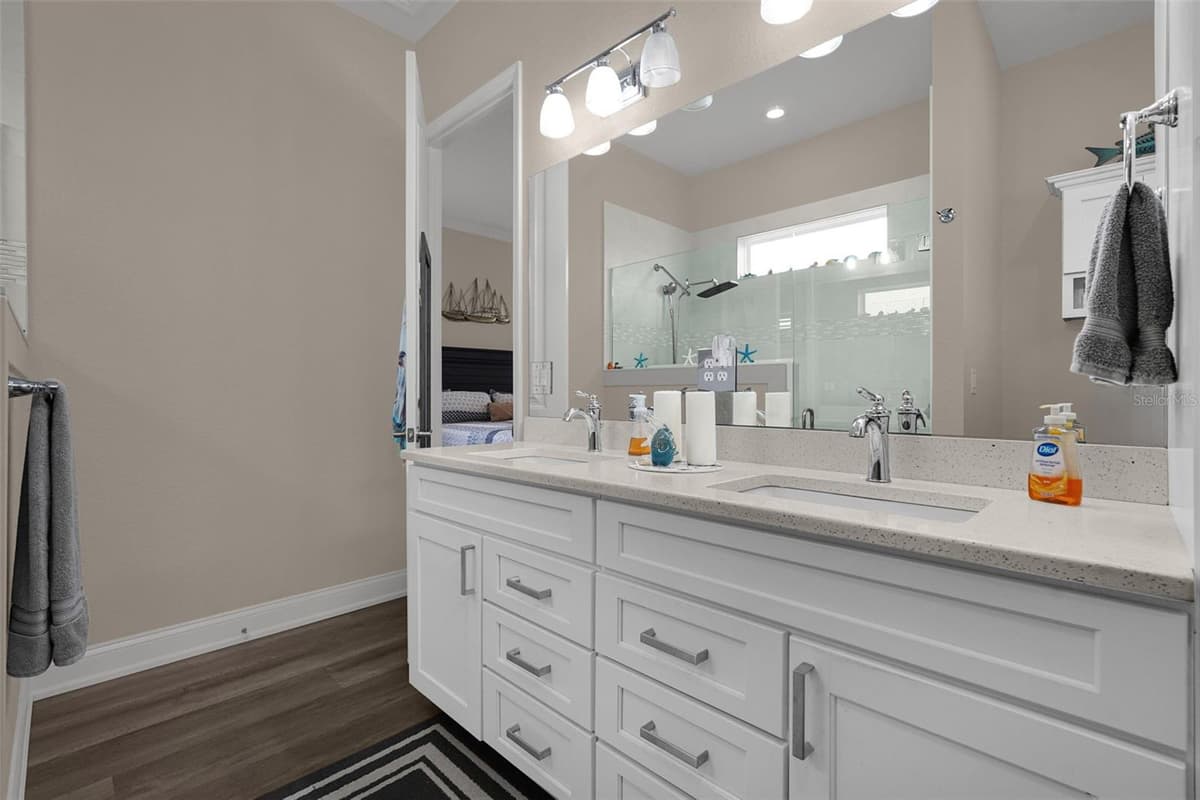 3261 FISH HAWK DRIVE — photo 14 of 43