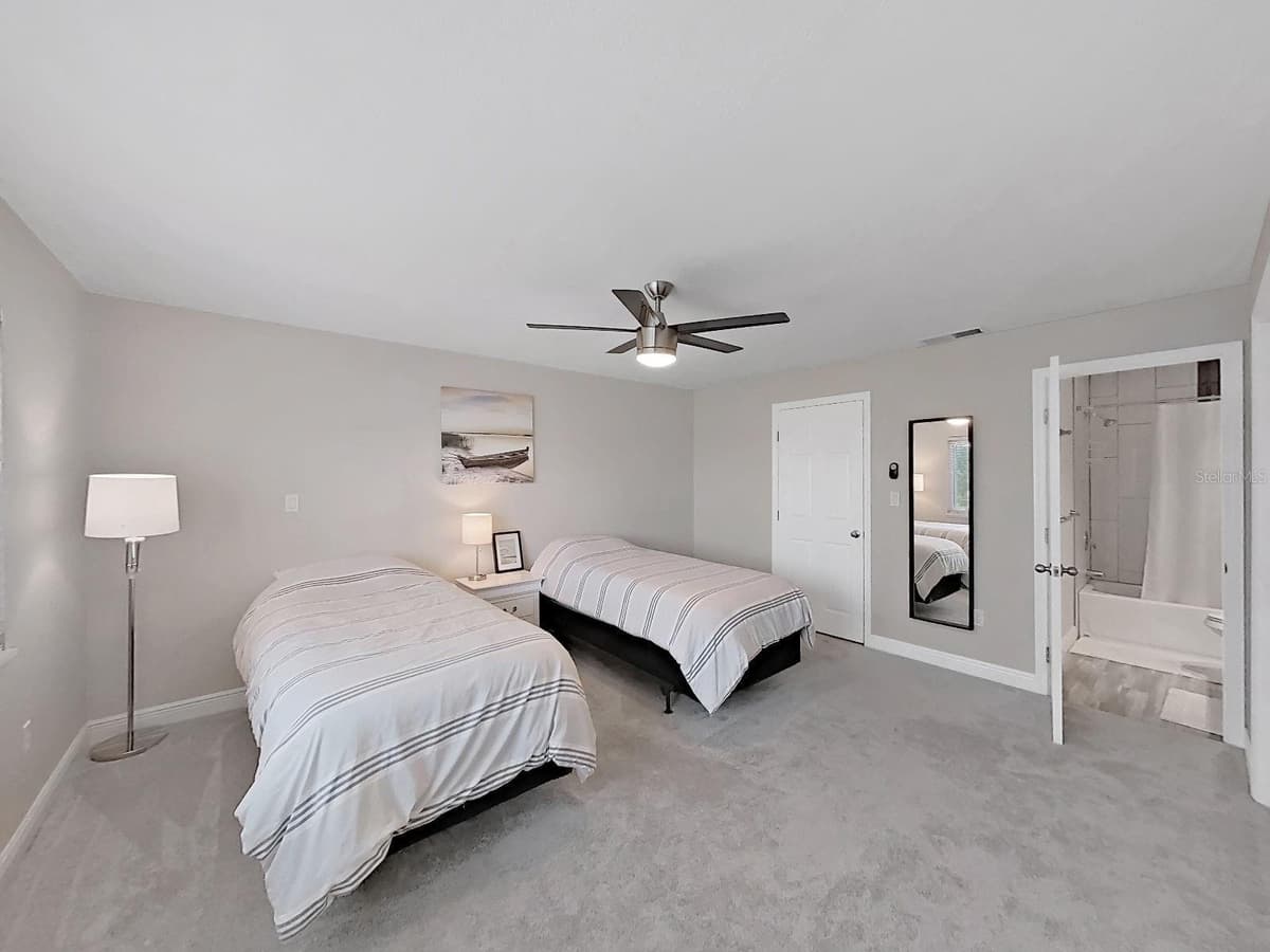 433 PAULA DRIVE — photo 33 of 43