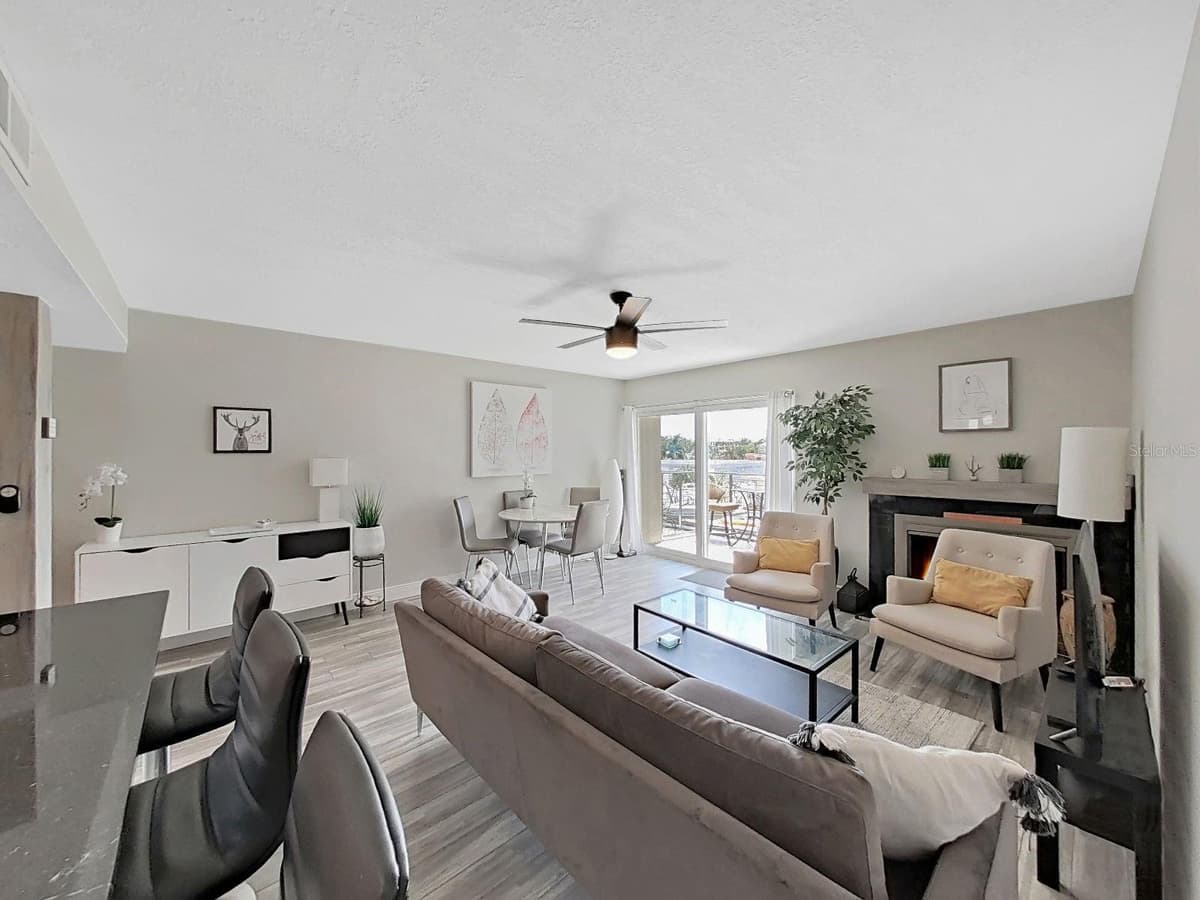 433 PAULA DRIVE — photo 18 of 43