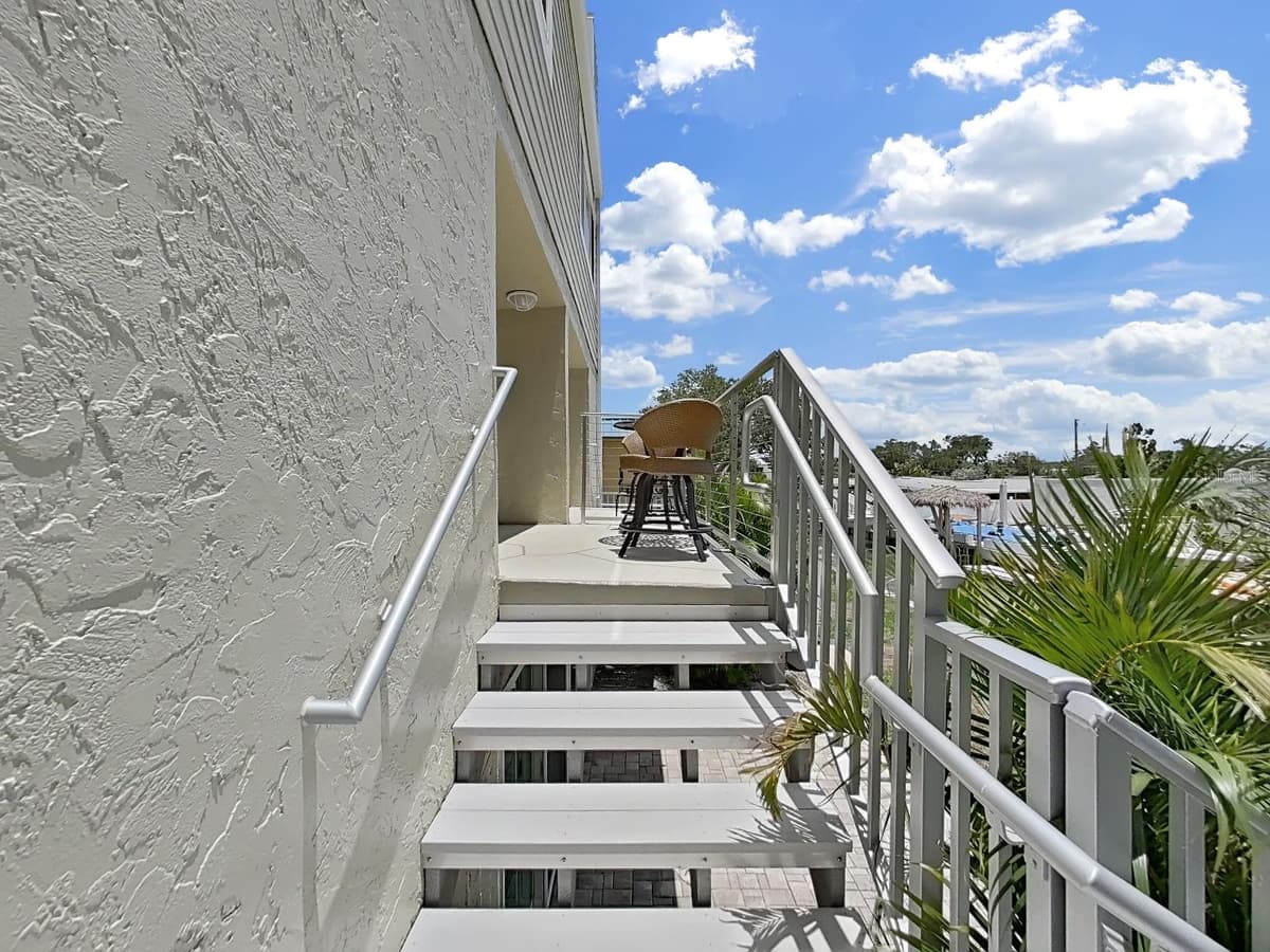 433 PAULA DRIVE — photo 39 of 43