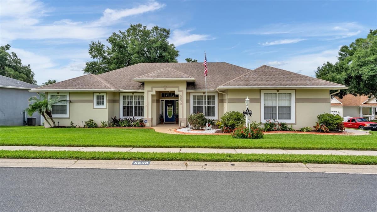 5539 BLOOMFIELD BOULEVARD — photo 1 of 71
