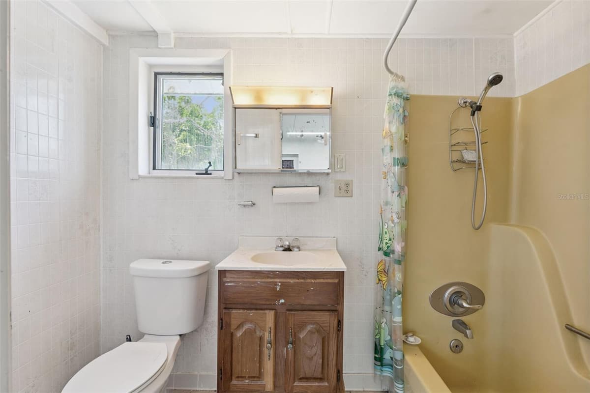 1730 NEPTUNE ROAD — photo 31 of 57