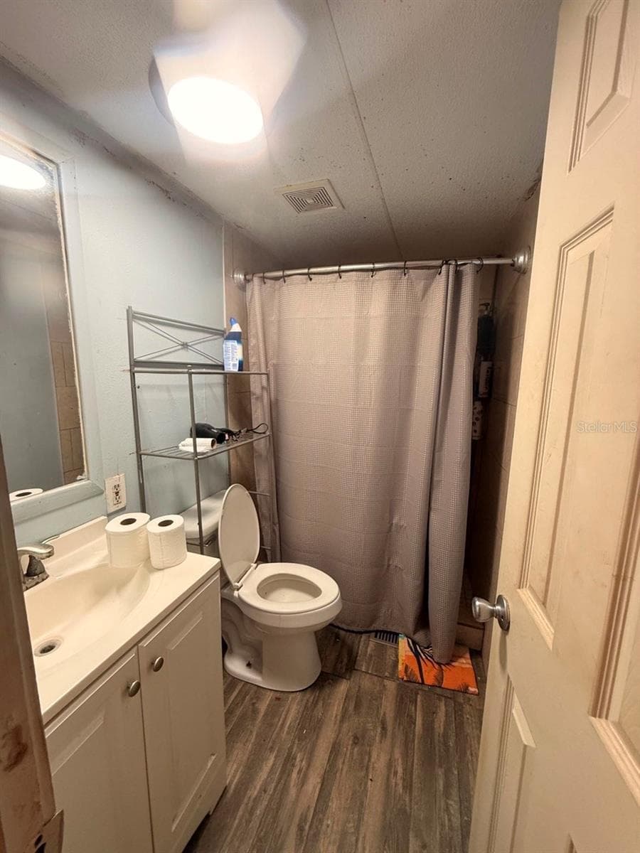 10105 MCMAHON AVENUE — photo 9 of 11