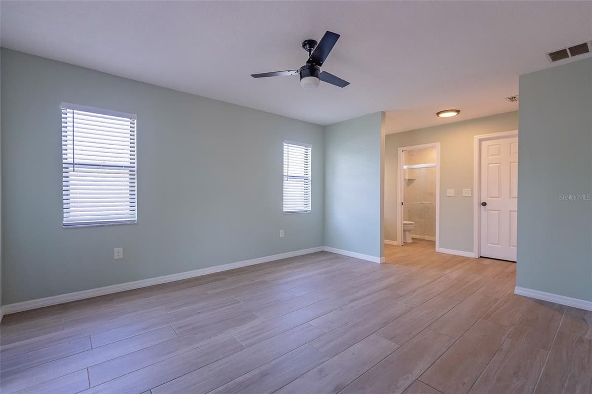4005 17TH AVENUE — photo 17 of 40