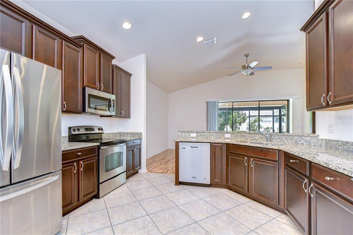 8443 WHITE POPLAR DRIVE — photo 37 of 100