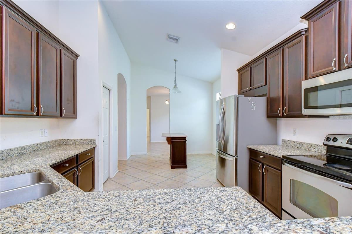 8443 WHITE POPLAR DRIVE — photo 40 of 100