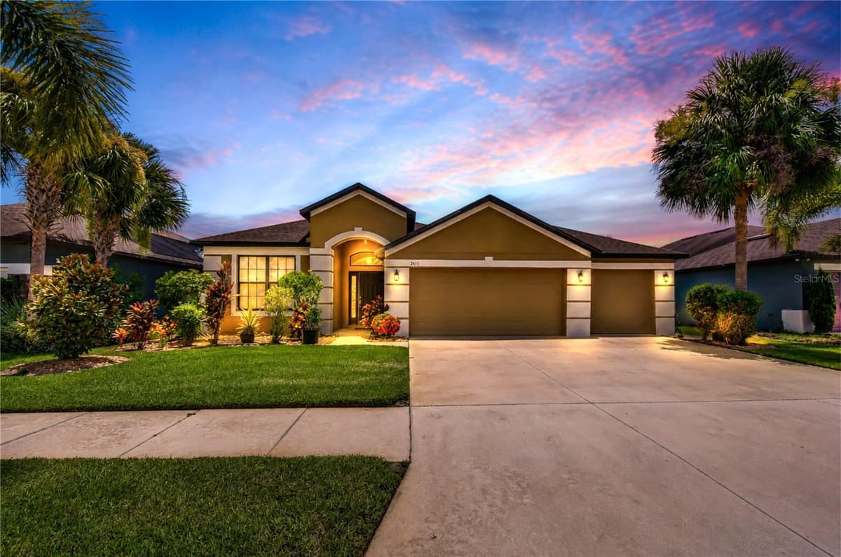 8443 WHITE POPLAR DRIVE — photo 1 of 100