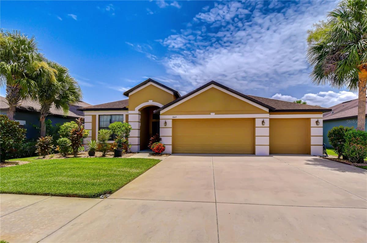 8443 WHITE POPLAR DRIVE — photo 15 of 100