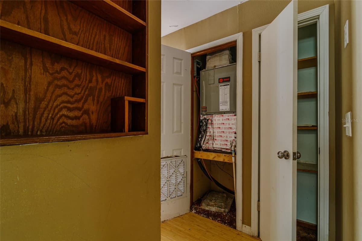 5238 65TH STREET — photo 10 of 54