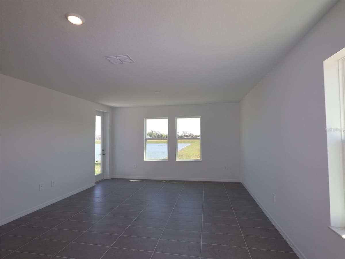 9014 OPTIMIST WAY — photo 6 of 14
