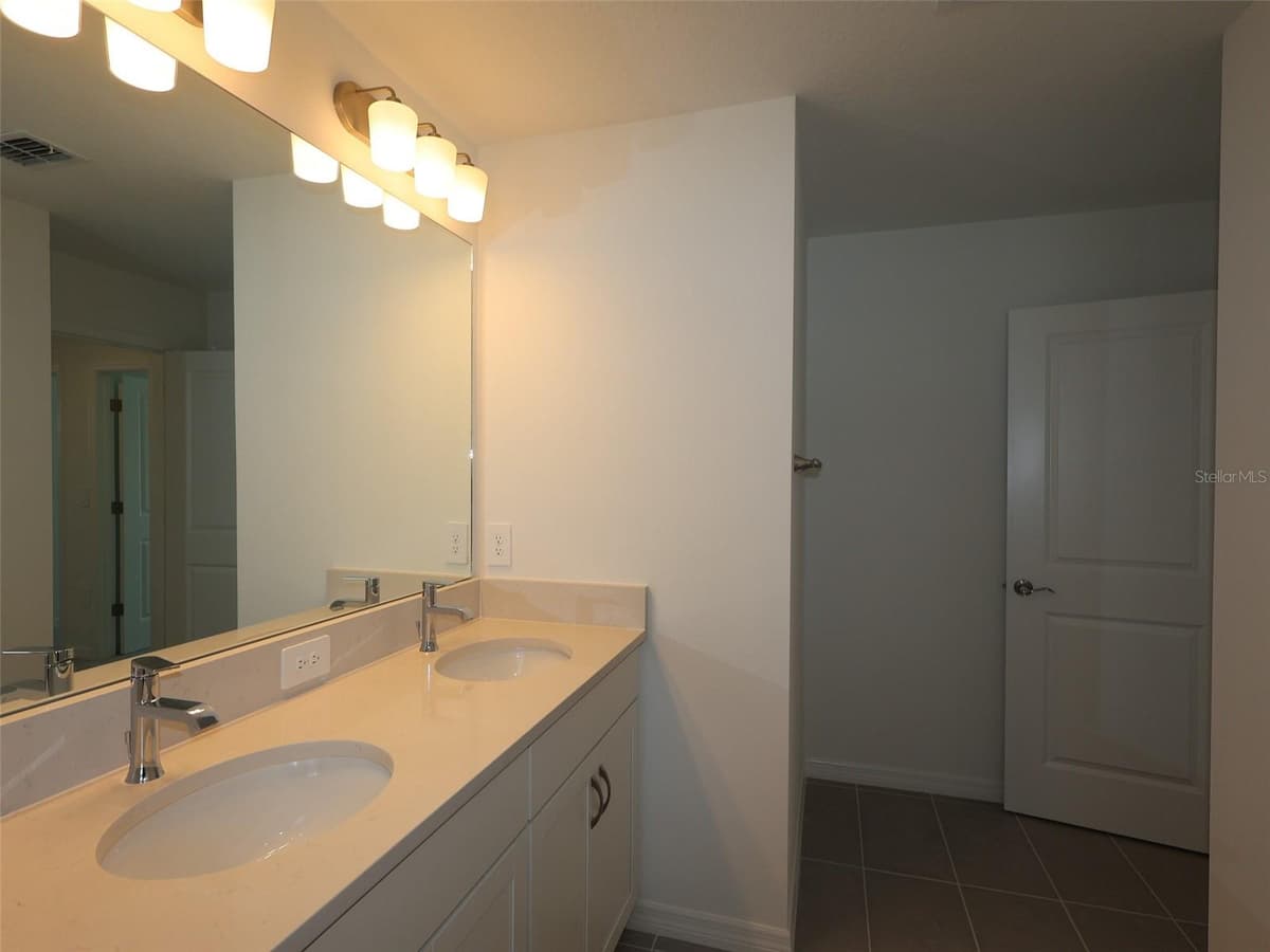 9014 OPTIMIST WAY — photo 11 of 14