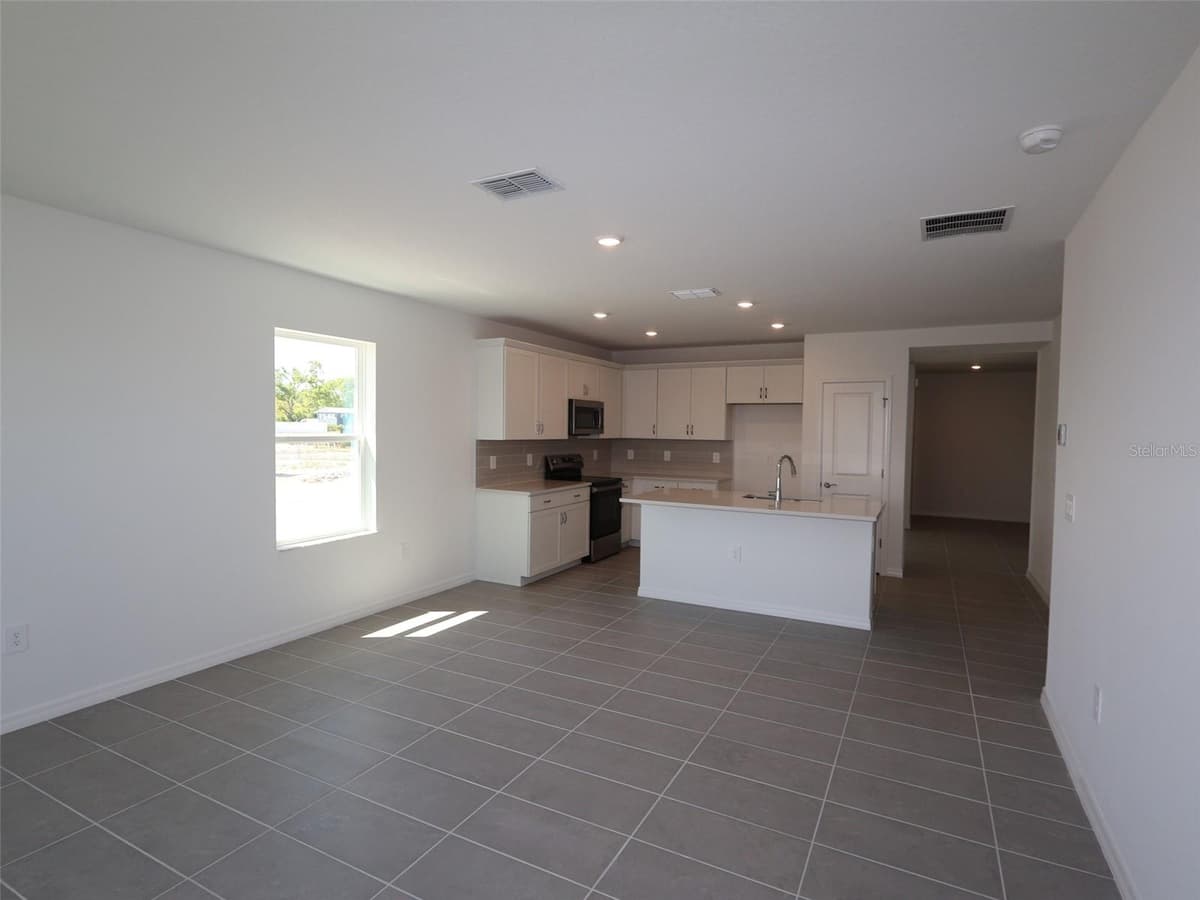 9014 OPTIMIST WAY — photo 5 of 14